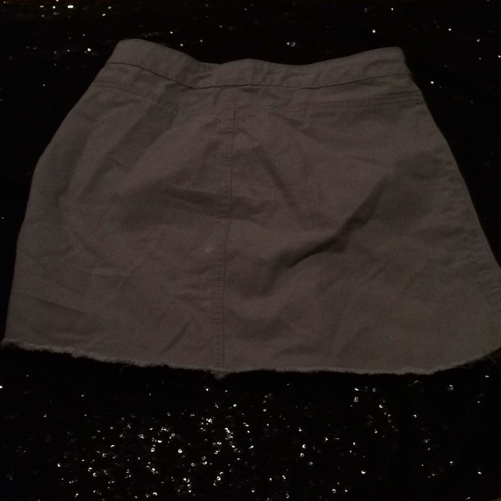 Button down skirts - Picture 2 of 2